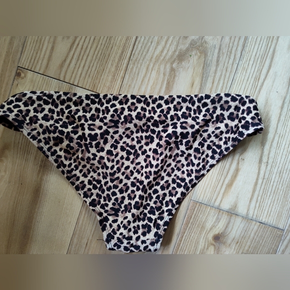 Leopard bikini bottom Summer Sale 🌼 - Picture 2 of 6
